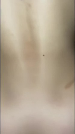 撸点极高腰细蜜桃臀小妞，骑乘位爆插小穴，主动一前一后深插，第一视角后入，打桩机快速进出屁股抖动 截图12