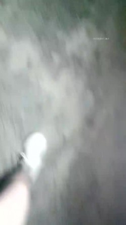 户外刺激，人气女神再出山，【香菜一奈】，野外山顶~勾搭口交~，路边尿尿，车震，浪叫声响彻旷野 截图5
