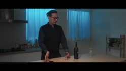 MDSR-0008-2 蓝天航空公司的空姐 权色交易多P游戏 李蓉蓉 黎芷萱 截图1