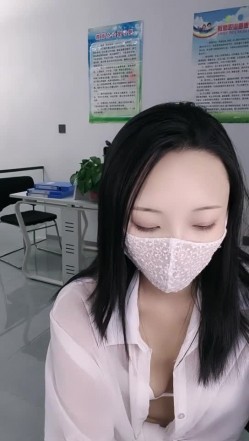 【雅儿老湿】退役模特 美腿丝袜 沟搭男技师男学弟 无套狂操 多地点无套内射 真受不了 截图10