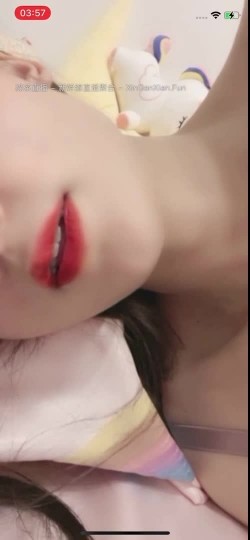 成都高颜值【9妹】这么甜美的少女笑容把我融化了 ，‘可以内射哦，可以约我空降’，酥酥的胸部太诱人啦！ 截图15