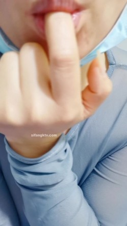 广场舞女人味十足肥臀大奶成熟阿姨【波波姐】最新定制作品 淫语挑逗 露鲍露奶情趣摇摆挑逗 截图9