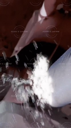 推特顶级大神【elc调教师】能肏能玩，各种模特网红女神滴蜡走绳喝尿露出羞耻训成母狗 截图10