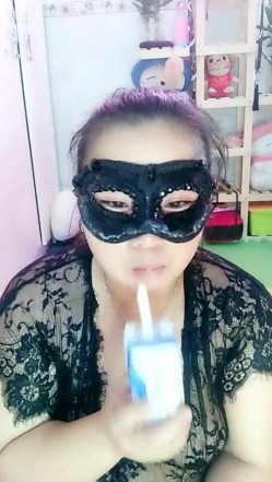 小娇妻双人修仙黑丝情趣，大奶子舔逼吃屌，激情抽插浪叫不断，内射中出第二弹 截图9