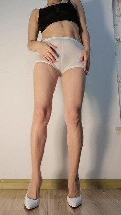 熟女广场舞【娟娟】绅士视角广场舞，原档无水印，露奶露逼，淫语调教，熟女控必入 截图3
