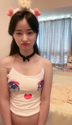 超甜美的清纯女神【纯情辣妹】又又又被操了，像某某甜美当红明星，活泼可爱的性格，白里透红 爱撒娇 截图2