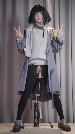 极品反差美少女【埋导演】最新作品，明日方舟 终末地管理员 裸舞 宅舞 截图4