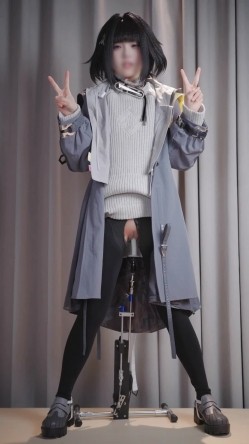 极品反差美少女【埋导演】最新作品，明日方舟 终末地管理员 裸舞 宅舞 截图15