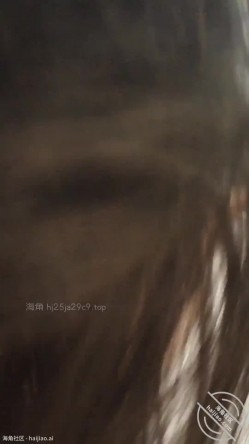 乱伦大神【和亲姐同居的日子】钻石贴，带亲姐与世隔绝，带入深山老林开始做山震 截图1