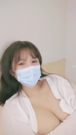 新货下海【嗯嗯小宝贝】纯情学生妹，白虎穴自慰~真的好美，乖巧邻家妹妹，胸又白又大又美 截图7