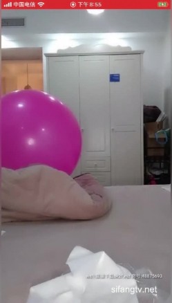 神似某欧明星的高颜值御姐，舞蹈功底扎实【狐狸仙子】学生装 倒立口交 互舔啪啪 爆菊，一般人招架不住的淫荡 截图16