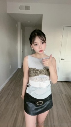 国产清纯美足M小母狗「BlackCatluna」OF露脸私拍 反差婊欲求不满自慰足交性爱多人啪啪 截图16