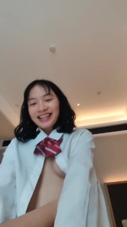 极品小情侣私拍泄密 清纯小美女主动上位骑乘，诱人小白兔晃动惹人眼，清纯淫靡并存，美乳丰臀超反差 截图6