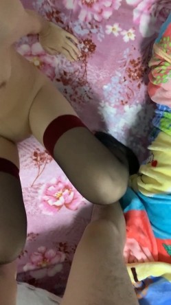 泄密流出南京航空大学清纯学姐 刘希然 与男友自拍不雅视频 截图6