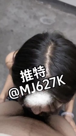 【分享我的反差淫贱小女友的性瘾日常】推特新晋00后绿帽情侣「女友小Y」约啪单男舔屁眼爆菊内射吃精液 截图2