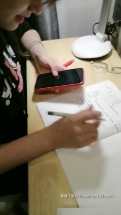 【大叔淦学妹】 约在校大三美女啪啪打炮 正在写作业呢拉过来脱衣开操 无套爆操极品漂亮美穴 翘丰臀后入感觉超刺激 高清源码录制 截图3