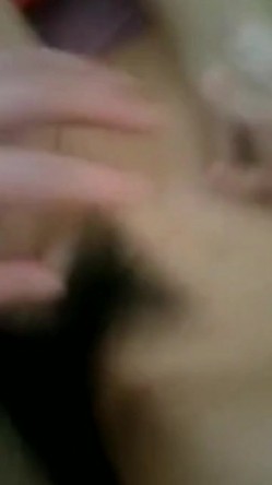 良家少妇，约出来玩耍，明明身体很渴望要，但就是能忍，闭着眼睛，想让我强奸你是吧！ 截图14