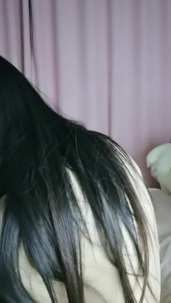长发高颜值妹子，脱光光傲人身材，热舞搔首弄姿张开腿白虎干净穴撅起屁股 截图5