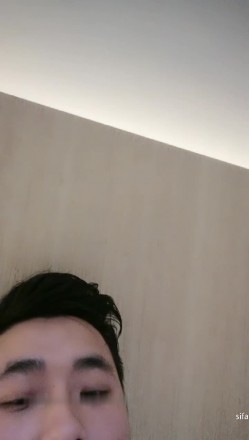 【清纯大一学生】超极品新人18岁学妹下海首秀可爱到爆,后入撞击蜜桃臀，舒服到尖叫！ 截图5