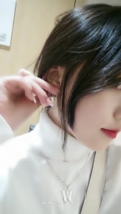 【清纯大一学生】超极品新人18岁学妹下海首秀可爱到爆,后入撞击蜜桃臀，舒服到尖叫！ 截图15