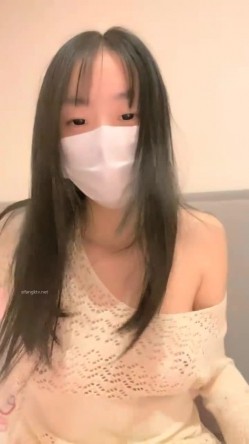 【菠萝果酱】大奶学妹~!揉胸诱惑~掰穴特写~道具自慰~粉~清纯，一线天，肥美鲍鱼 截图11