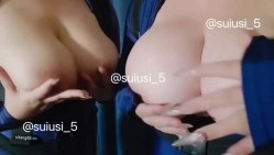 波霸女神【老公不在家】喷血付费福利，闺蜜百合激情啪啪道具紫薇，阴道连续下弹珠 截图12