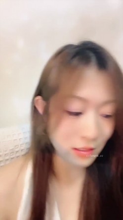 顶级女神！卧槽！好漂亮~【小姨子】，极品御姐，性张力拉满，美乳粉穴，跳蛋玩出喷水 截图10