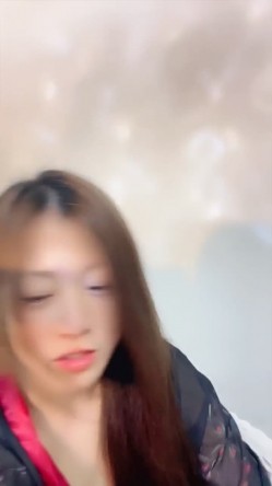 顶级女神！卧槽！好漂亮~【小姨子】，极品御姐，性张力拉满，美乳粉穴，跳蛋玩出喷水 截图16