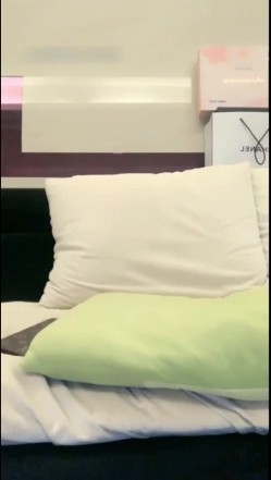 杭州众人的梦中情人【炸柠檬】最新酒店约炮土豪哥哥啪啪 给土豪哥口交到射还直接射嘴里吞精 截图1
