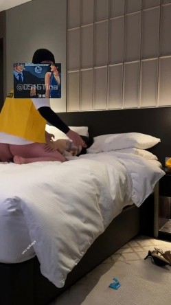江苏90后夫妻烧婊子，【静香阿姨_缇娜小姐】付费福利，极品白富美，淫妻小少妇 截图7