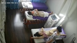 新流出 ️【破解摄像头】 ️美容院高质量少妇小姐姐全身刮毛 截图11