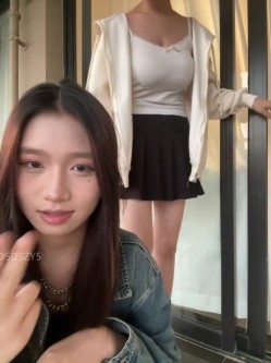 ️清纯主播【202509yoyo】表姐带着表妹下海直播、在线教口活、练习做爱姿势 截图12