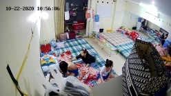 监控偷拍缅北电信诈骗公司女员工集体大通铺睡觉 ️有业绩才能回家 截图1