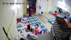 监控偷拍缅北电信诈骗公司女员工集体大通铺睡觉 ️有业绩才能回家 截图12