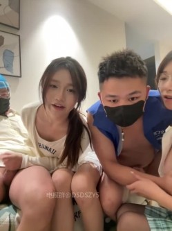 ️清纯主播【202509yoyo】表姐带着表妹下海直播、在线教口活、练习做爱姿势 截图13