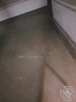 肤白貌美大长腿小嫂子『169310278101』嫂子喜欢上了漏出野战的感觉，深夜主动拉着我去车库漏出野战 截图1