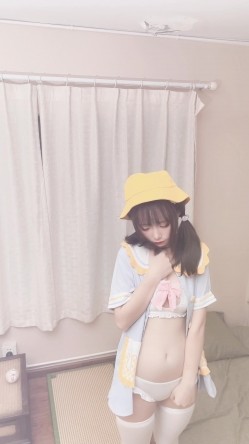 【超美高端 ️罕见露脸露点】极品Cos爆机少女『喵小吉』十月新作《小吉的暑假补习班》美乳白虎穴 超清4K原版无水印 截图6