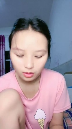 来大姨妈还直播~血超多，【红色高跟鞋】，都是姨妈的味道~超爽，这场面不多见，真是豁出去了，刺激 截图4