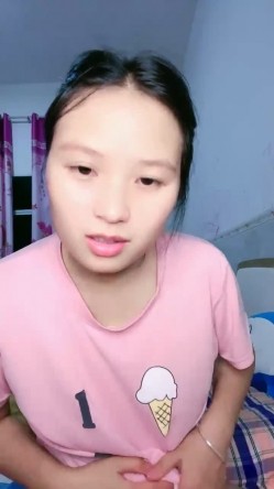 来大姨妈还直播~血超多，【红色高跟鞋】，都是姨妈的味道~超爽，这场面不多见，真是豁出去了，刺激 截图11