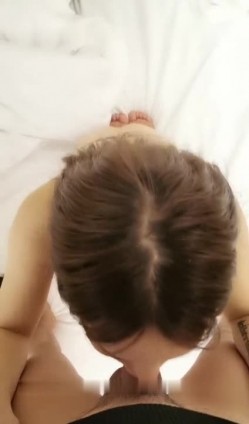低配版迪丽热巴 21岁大学生约啪粉丝 F奶模特身材裸舞啪啪诱惑 截图1