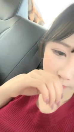 抖音网红女神，【京鱼儿】，19岁KJ少女，童颜巨乳，颜值高身材好，被土豪舍弃后回归主页，越来越懂男人了 截图7