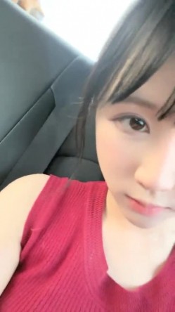 抖音网红女神，【京鱼儿】，19岁KJ少女，童颜巨乳，颜值高身材好，被土豪舍弃后回归主页，越来越懂男人了 截图10