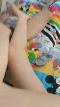 千里送逼，坐上高铁去约炮，【妖娆小宝贝】，美腿御姐，高铁厕所自慰，奥迪车震 截图5