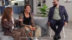 LegalPorno - Sasha Paige - Titus Low Opens Up About Bisexuality & Life in America Then Fucks His Fan Sasha Paige!.mp4 截图3