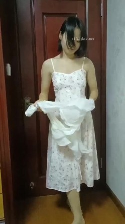 冒充经纪人忽悠漂亮学妹 脱光光来一段裸舞表演一下才艺 截图9