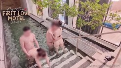 新加坡爱玩换妻 KLcouple6699，第一次汽车旅馆的交换全套，泳池中的激情+床上的疯狂夜晚结局篇 截图12
