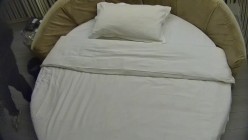 情趣台 妓女小姐姐开辟情趣战场 中年少妇日常接客啦 侍候失足大哥 项目有点潦草 还是年轻小妹好 截图5