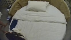 情趣台 妓女小姐姐开辟情趣战场 中年少妇日常接客啦 侍候失足大哥 项目有点潦草 还是年轻小妹好 截图6