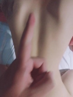 极品身材高挑御姐『YH216』绿帽男友找单男操性瘾女友 自己一旁观看撸屌 截图4