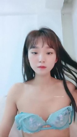 核弹！校花被干了~20小时~【杨洋小妹妹】无套啪啪~吞精~ 截图10